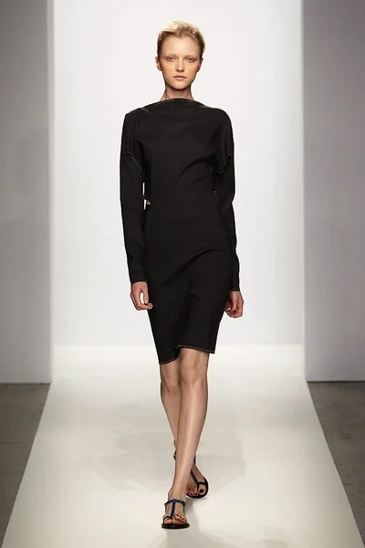 Look 14